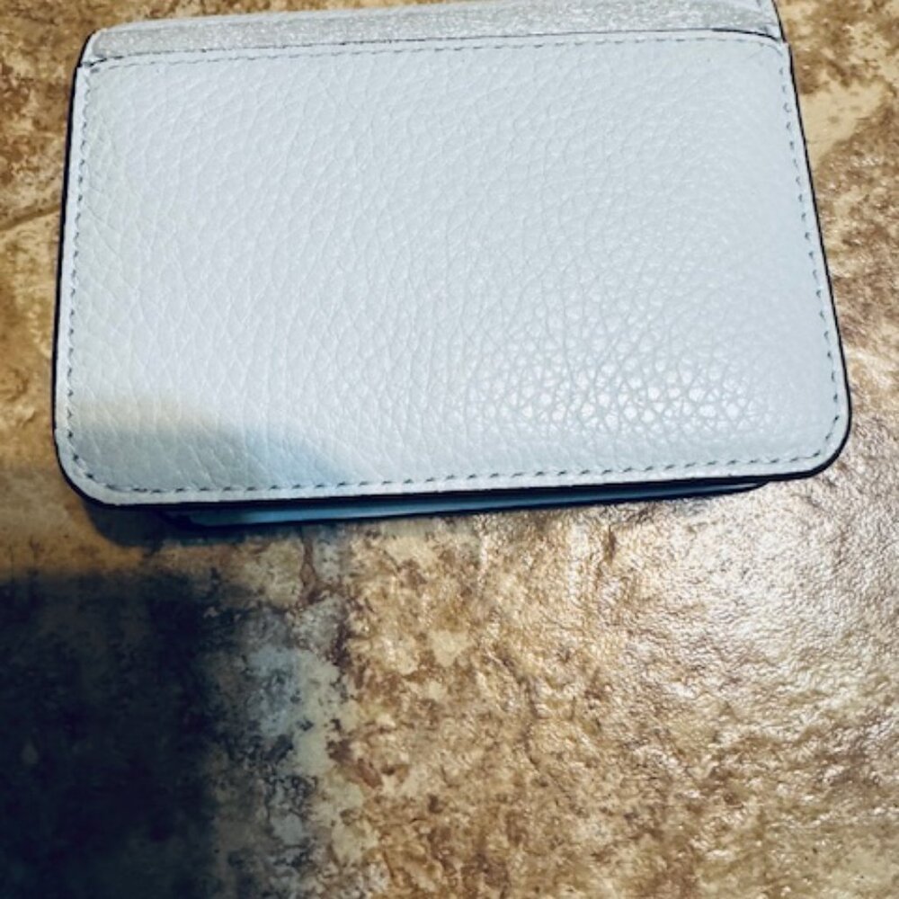 NWT Kate Spade Lena Small Bifold Wallet Crisp Sky Blue Pebbled Leather - Picture 2 of 6